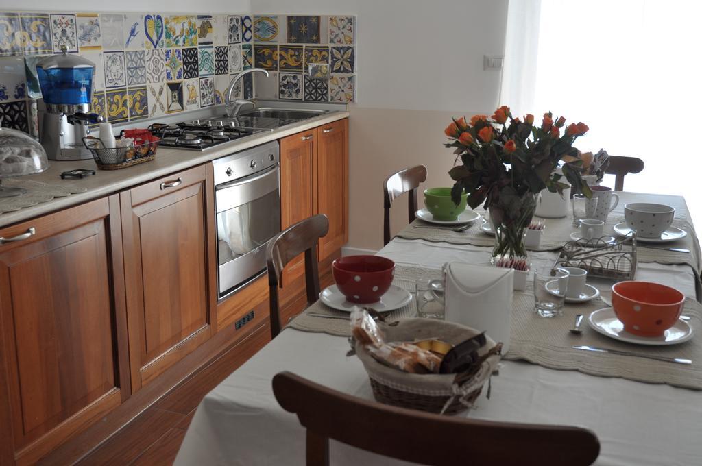 Le Stanze Di Rebecca Bed & Breakfast Рим Екстериор снимка